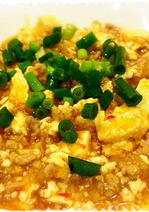 Hình của món Đậu phụ xào thịt Mapo Tofu nấu đơn giản kiểu Nhật.