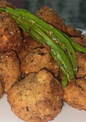 A picture of Mix dal Pakoda.