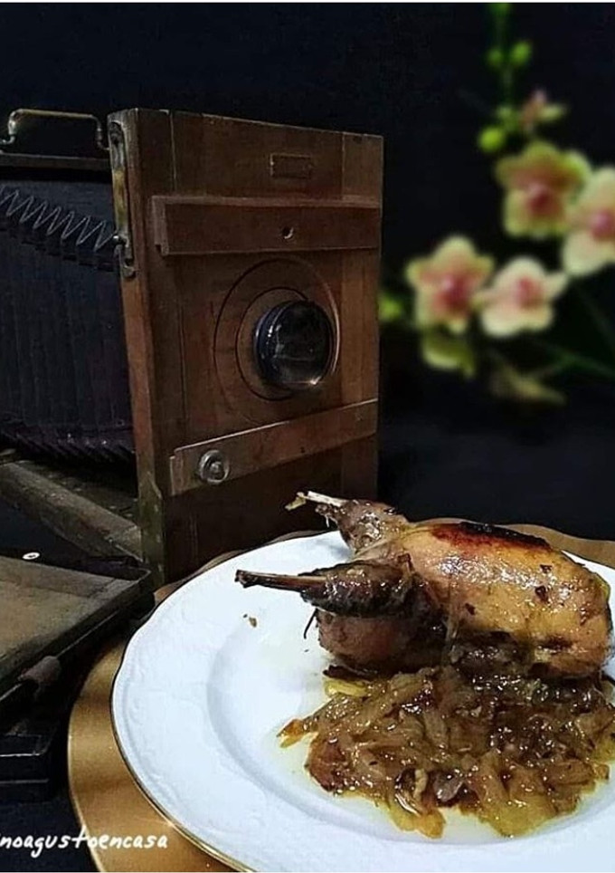 Una foto de Perdiz encebollada