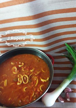 Una foto de 🦑Anillas de calamar en salsa🦑