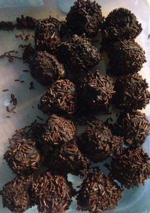 Foto resep BoLcok (bola-bola coklat) alim ala Althaf's mom 😘
