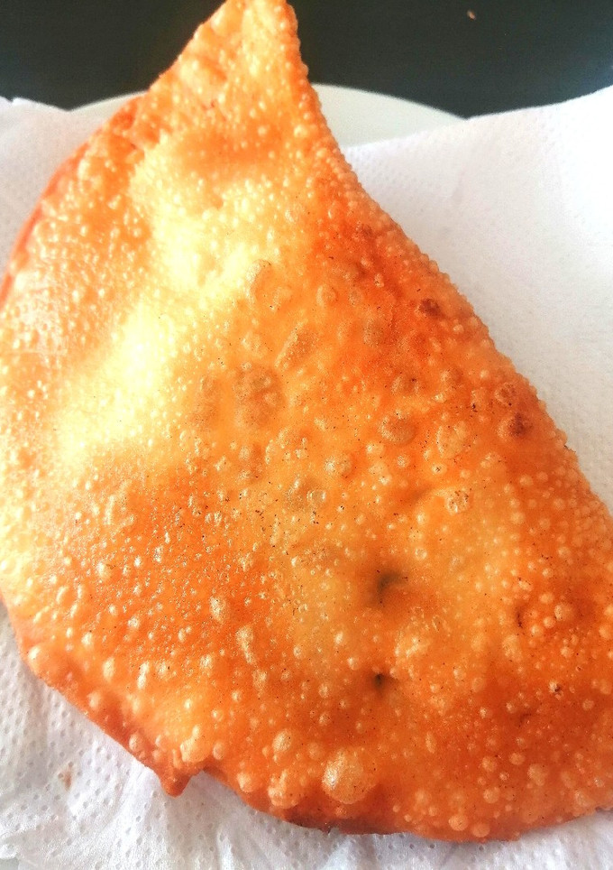 Una foto de Empanadas de Mariscos (fritas)