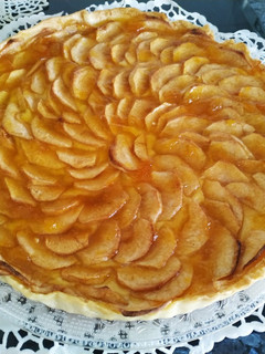 Una foto de Tarta de manzana con crema pastelera
