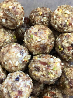 A picture of Dry fruits laddo/Balls.
