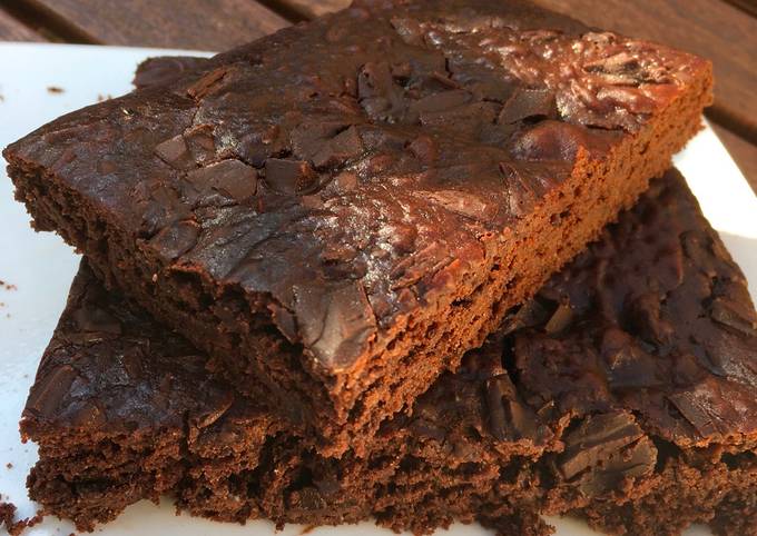 6 • Brownie di fagioli golosissimo (senza glutine né latticini)