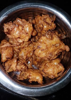 A picture of Cabbage pakora.