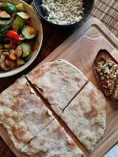Focaccia mit Grillgemüse und Fetakrümeln 🍞🥕🥒🥕🧀 Rezepthauptbild
