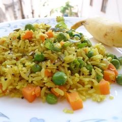 A picture of Beaten rice upma (Aval Upma).