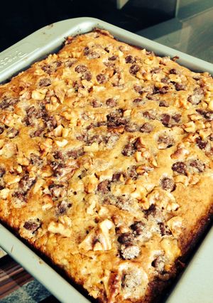 A picture of Banana cake with choc-walnut streusel.