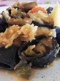 Calamarata al Nero di Seppie con Baccalà, Olive Verde, Pomodori e Capperi