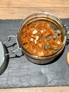 Une photo de Rillettes de thon et tomates séchées