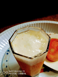 A picture of Mango lassi.