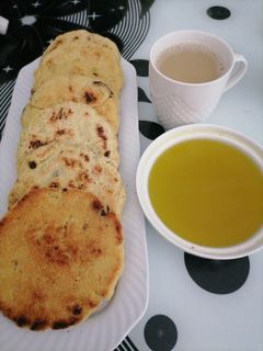 صورة لوصفة حريشات صغار بزيت الزيتون والزيتون الاسود