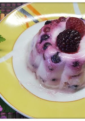 Hình của món Pudding Sữa Chua Hoa Quả.