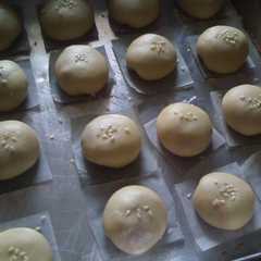 รูปของ Mini Bakpau Isi Ayam Saus Tomat