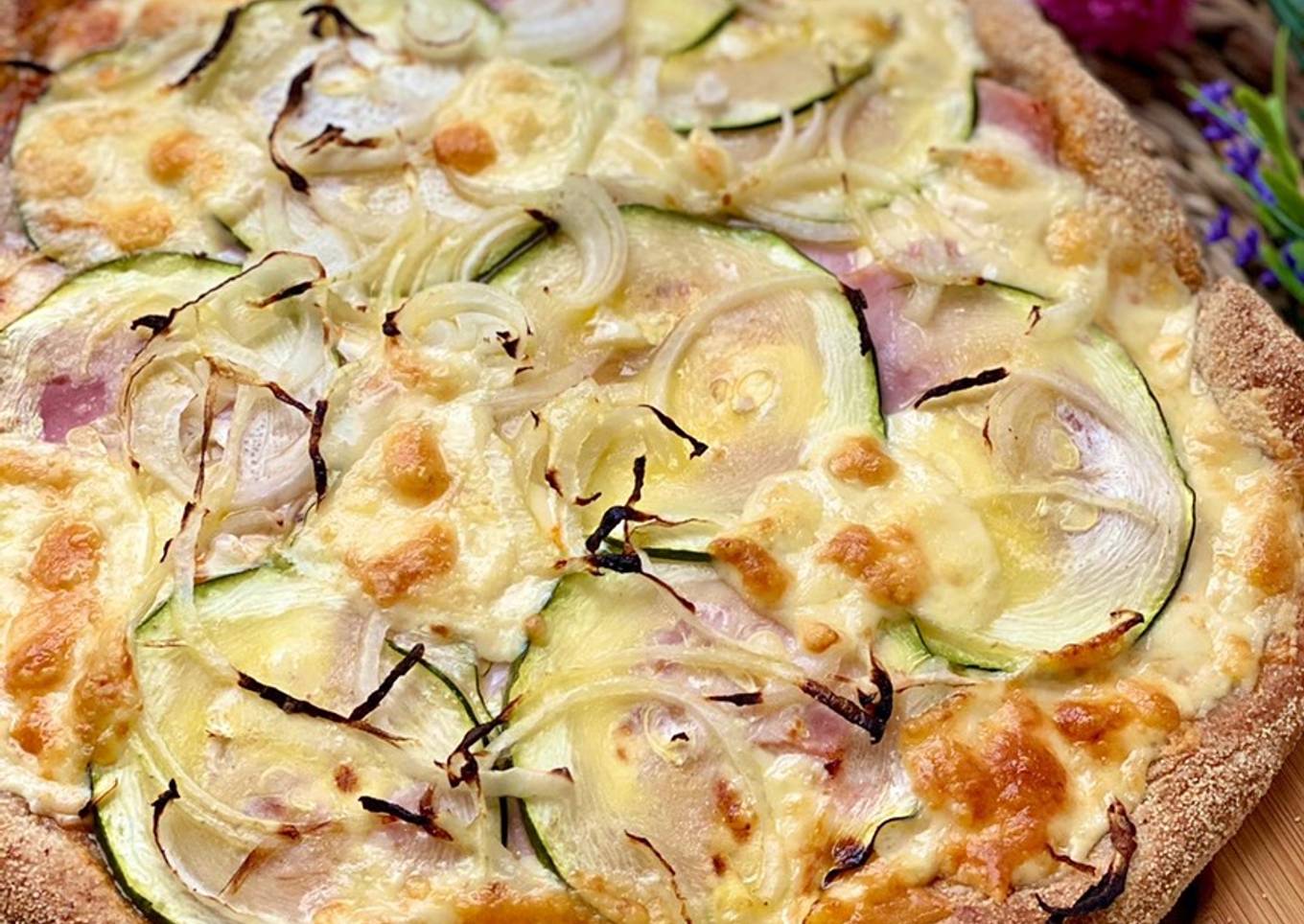 Pizza con masa integral by @latoneira