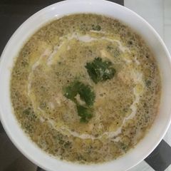 A picture of Mutter paneer in white gravy.