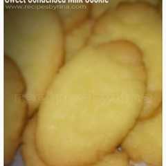 A picture of SKM Cookies (Kue Kering Susu Kental Manis) by Rina Laurence.