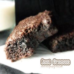 A picture of Just Brownie by Rina Laurence.
