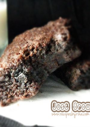 A picture of Just Brownie by Rina Laurence.