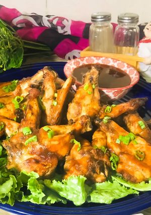 A picture of BBQ chicken wings.
