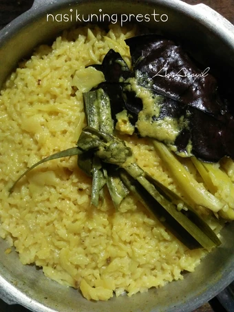 Cara Gampang Menyiapkan Resep  Nasi kuning presto super cepat dan praktis yang Lezat, Enak Banget