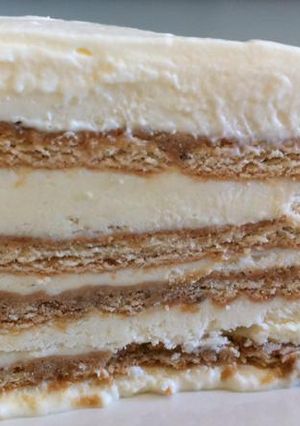 Una foto de Postre de helado de limón con galletas maría by ya'acov