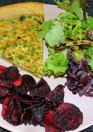 Une photo de Tarte courgette/petits pois/menthe/basilic (vegan)