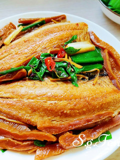 醃瓜脯燒虱目魚 的食譜成品照片