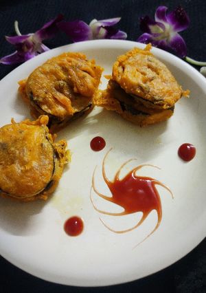 A picture of Brinjal Pakoda.