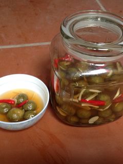 Hình của món Sấu ngâm mắm.