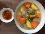 Chân giò hầm khoai tây,cà rốt