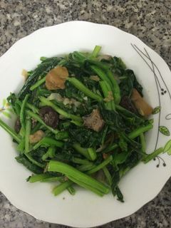 Hình của món CẢI NGỒNG XÀO LÒNG GÀ.