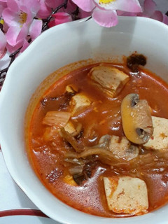 Foto resep Kimchi Jjigae (Sup Kimchi)