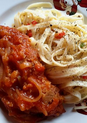 Foto resep FETTUCINE AGLIO OLIO WITH CHICKEN BREAST TOMATO SAUCE