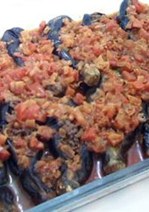 A picture of Cheikh IL Mehchi- baked Stuffed Eggplants with minced meat.