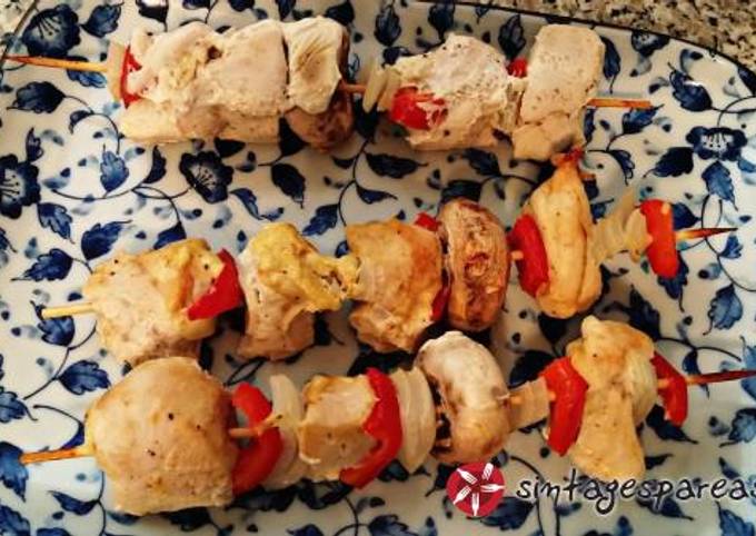 Recipe of Speedy Marinated chicken souvlaki in the oven