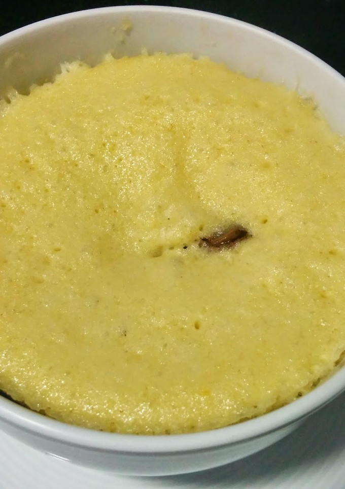 Una foto de Mug cake de vainilla con pepitas de chocolate