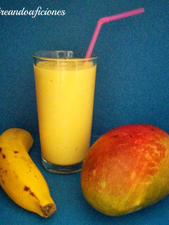 Foto principal de Smoothie de mango y plátano