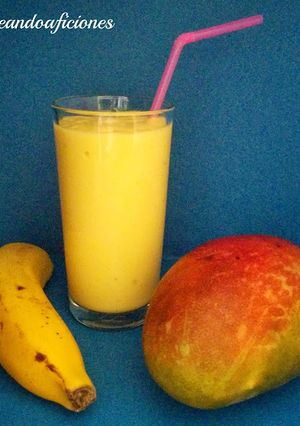 Una foto de Smoothie de mango y plátano 