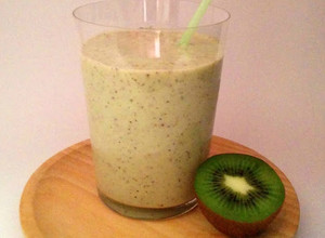 Foto principal de Smoothie de kiwi y plátano