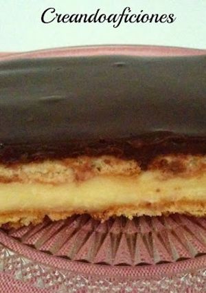 Una foto de Tarta de la abuela, con crema pastelera 