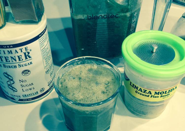 Step-by-Step Guide to Prepare Ultimate Greens and Reds Smoothie