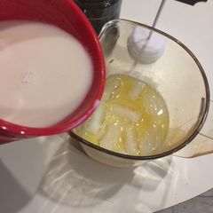 A picture of Orange-turmeric Milk (Mori-Soñando).