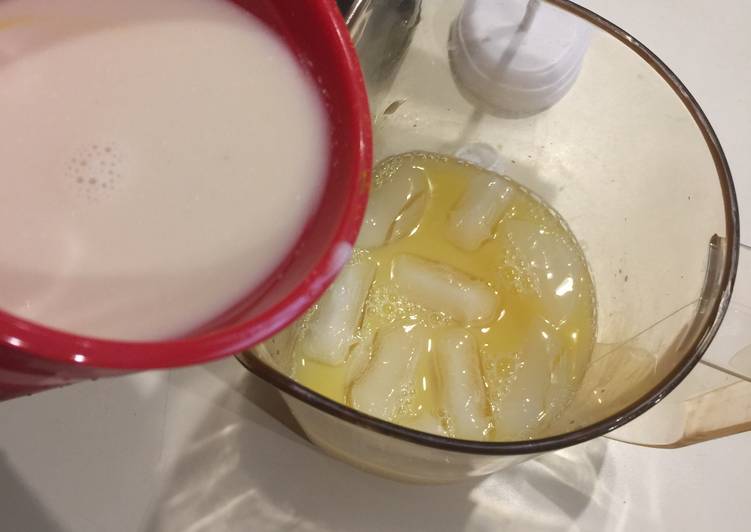 Steps to Make Quick Orange-turmeric Milk (Mori-Soñando)