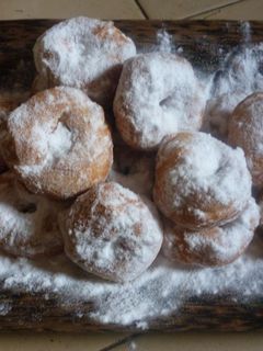 Foto resep Donat tanpa kentang, tanpa telur dan tanpa margarin (recook resep arie susilowati)