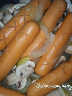 A picture of Easy Stir-Fry Sausages.