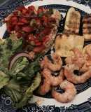 Atun, gambas y verduras grilladas