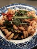 Trottole con olivas negras y mejillones