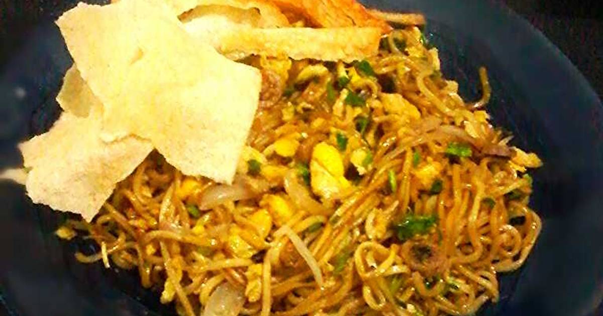  Resep  Mitemireng Mie telur  cumi  goreng oleh youmi Cookpad